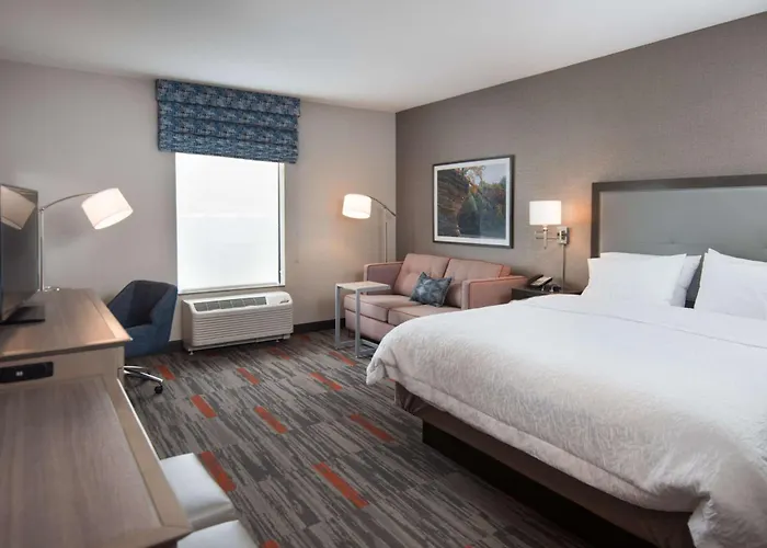 Hampton Inn And Suites At Wisconsin Dells Lake Delton