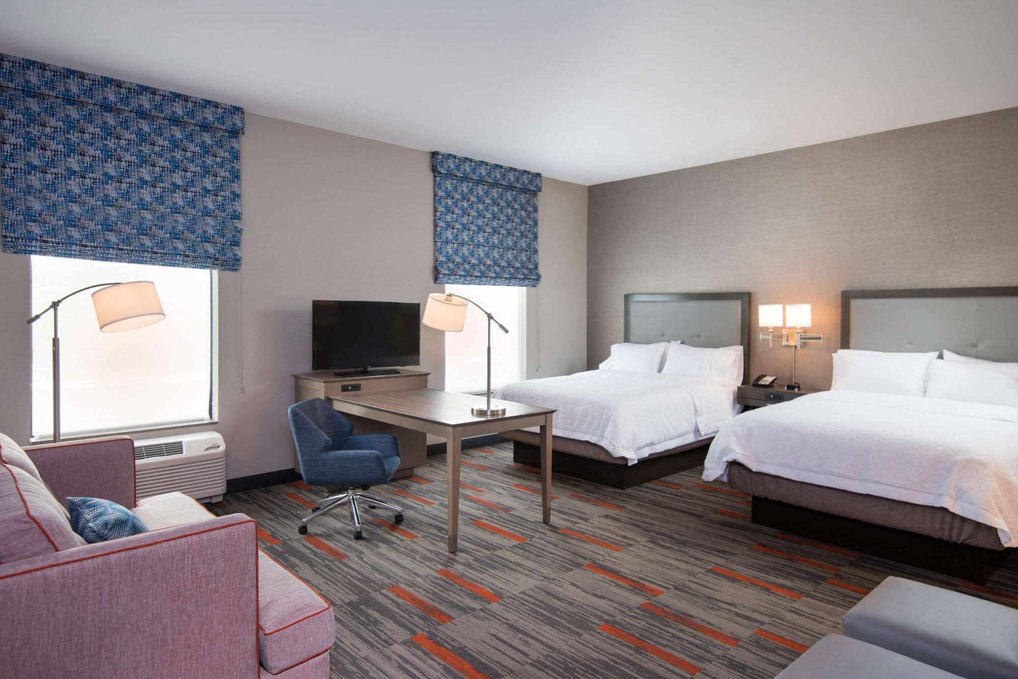 Hampton And At Wisconsin Dells Delton 3*