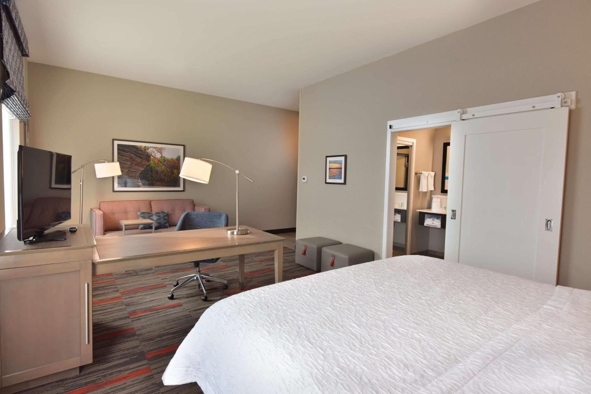 Hampton And At Wisconsin Dells Delton 3* Lake Delton