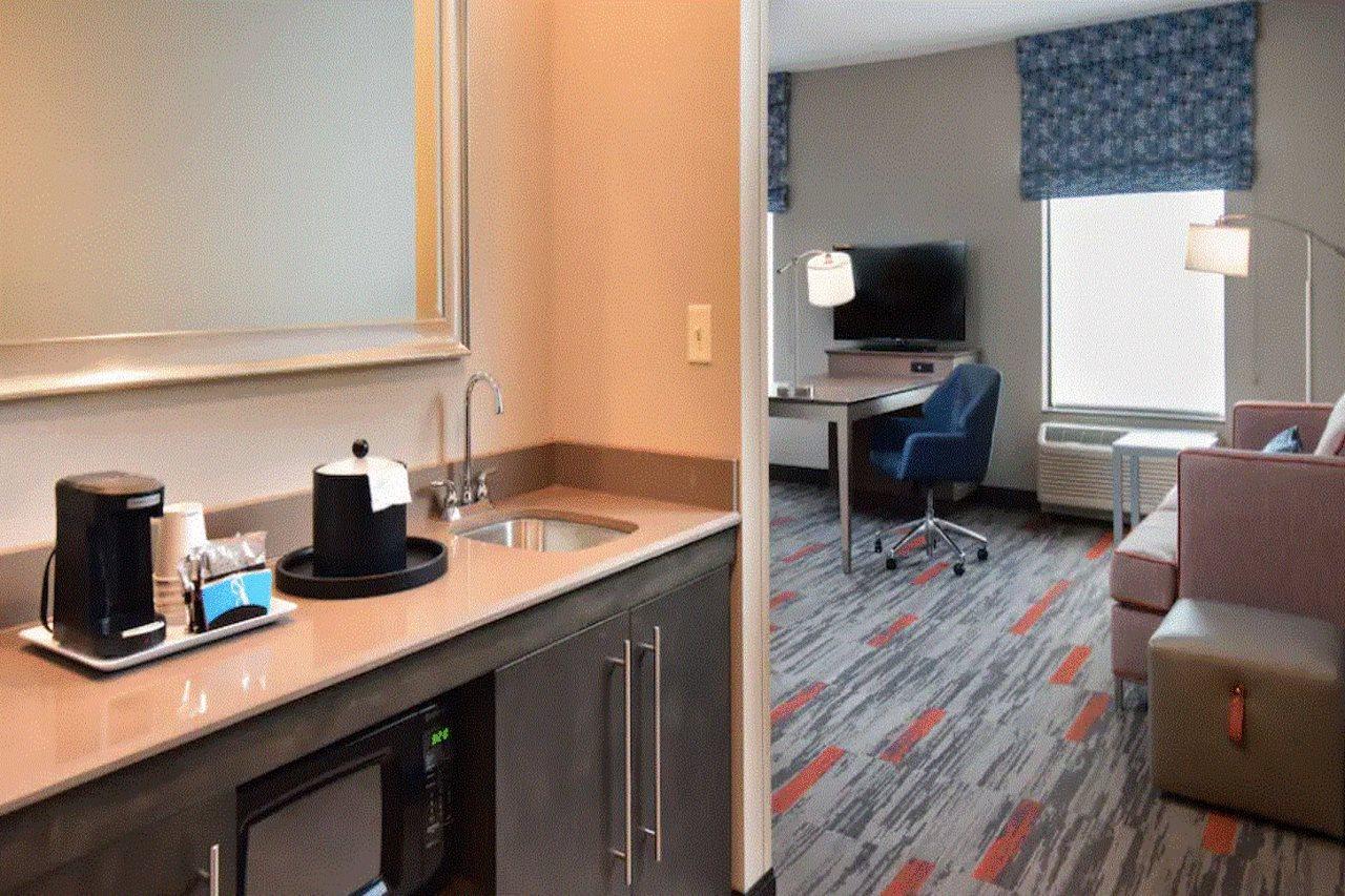 Hotel Hampton And At Wisconsin Dells Delton