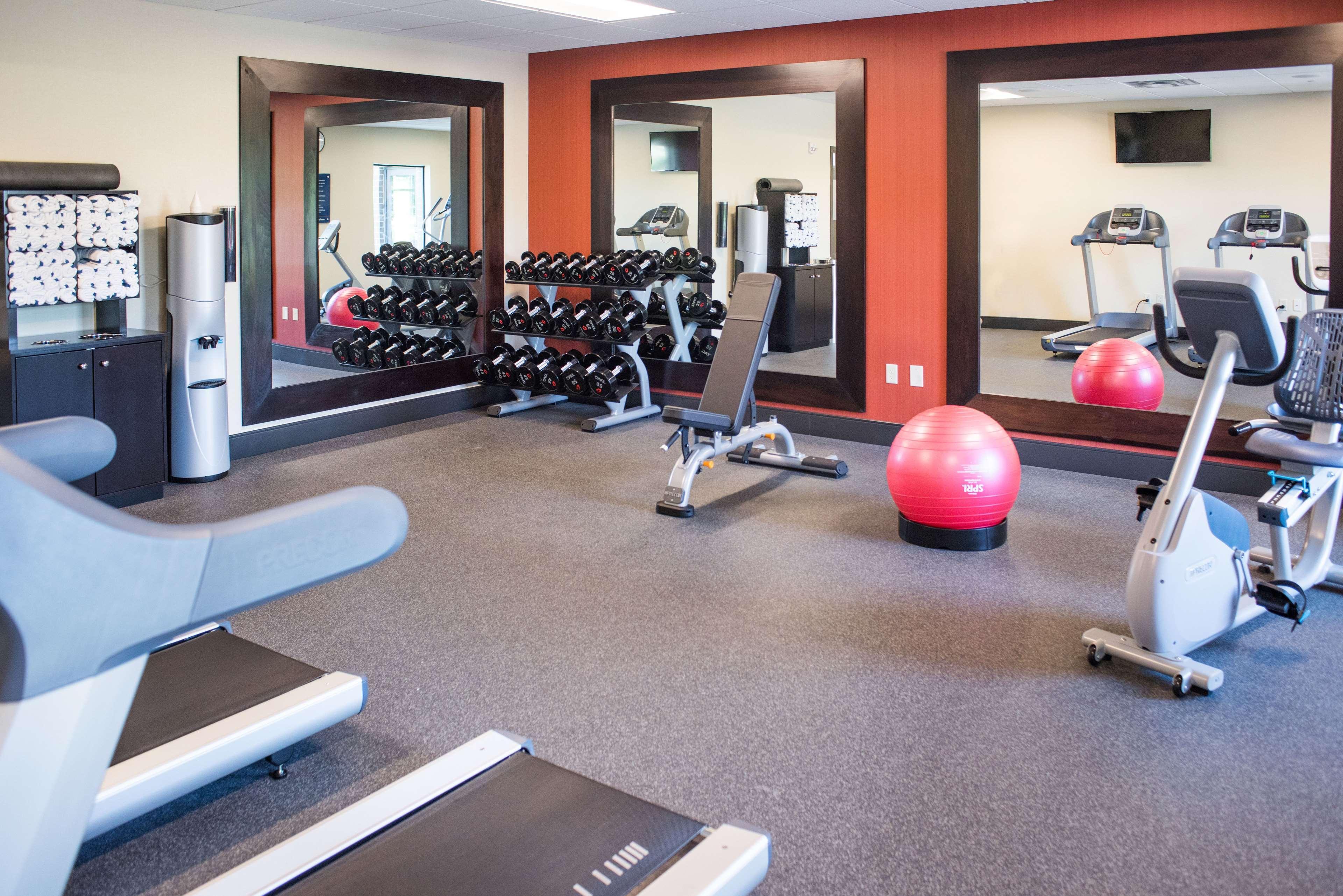 Hotel Hampton And At Wisconsin Dells Delton 3*