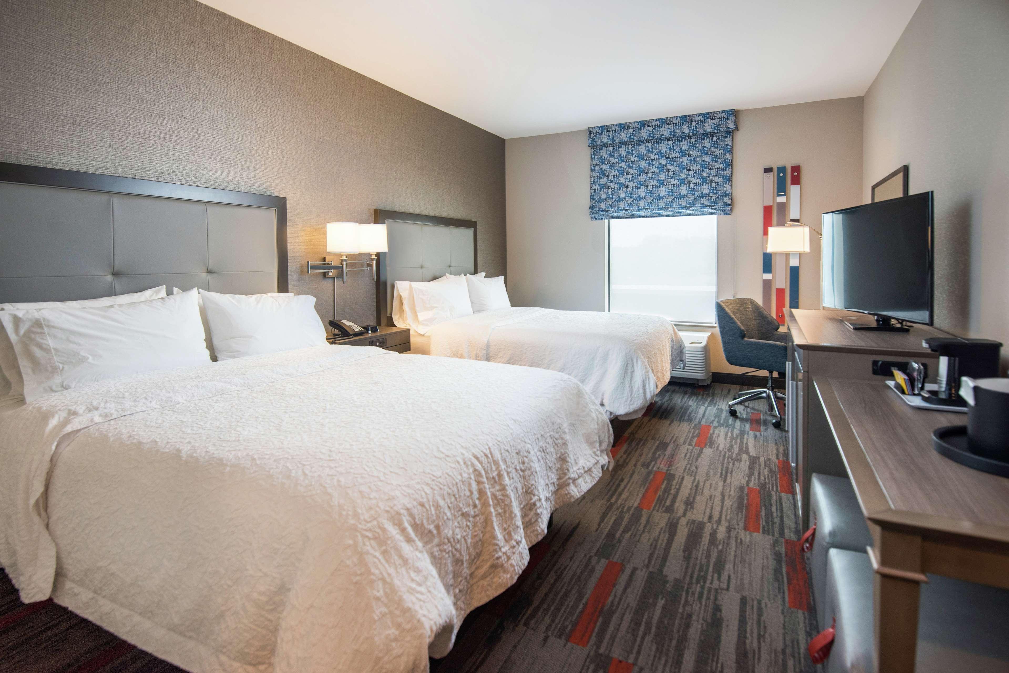 Hampton And At Wisconsin Dells Delton 3*