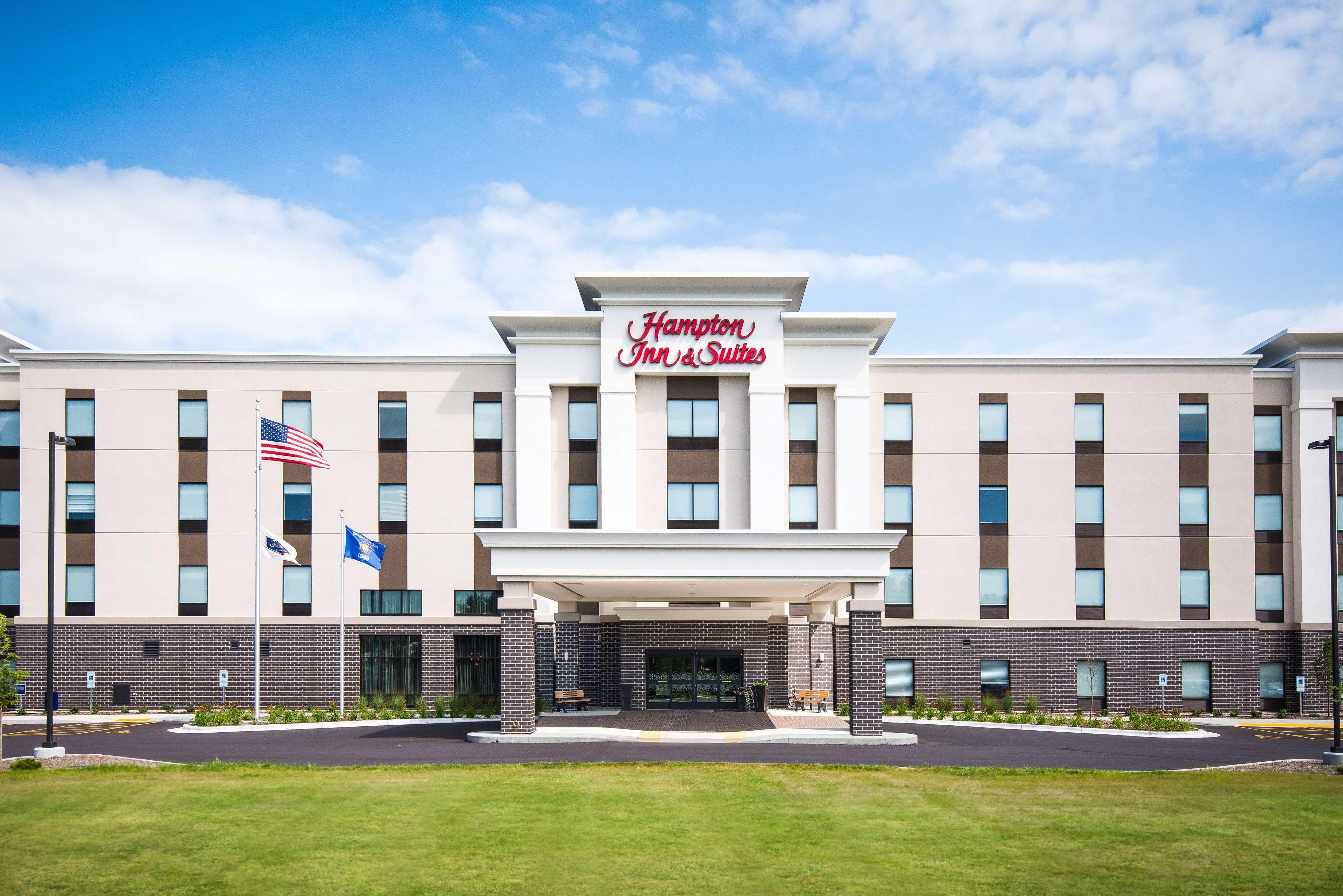 Hampton And At Wisconsin Dells Delton Hotel Lake Delton