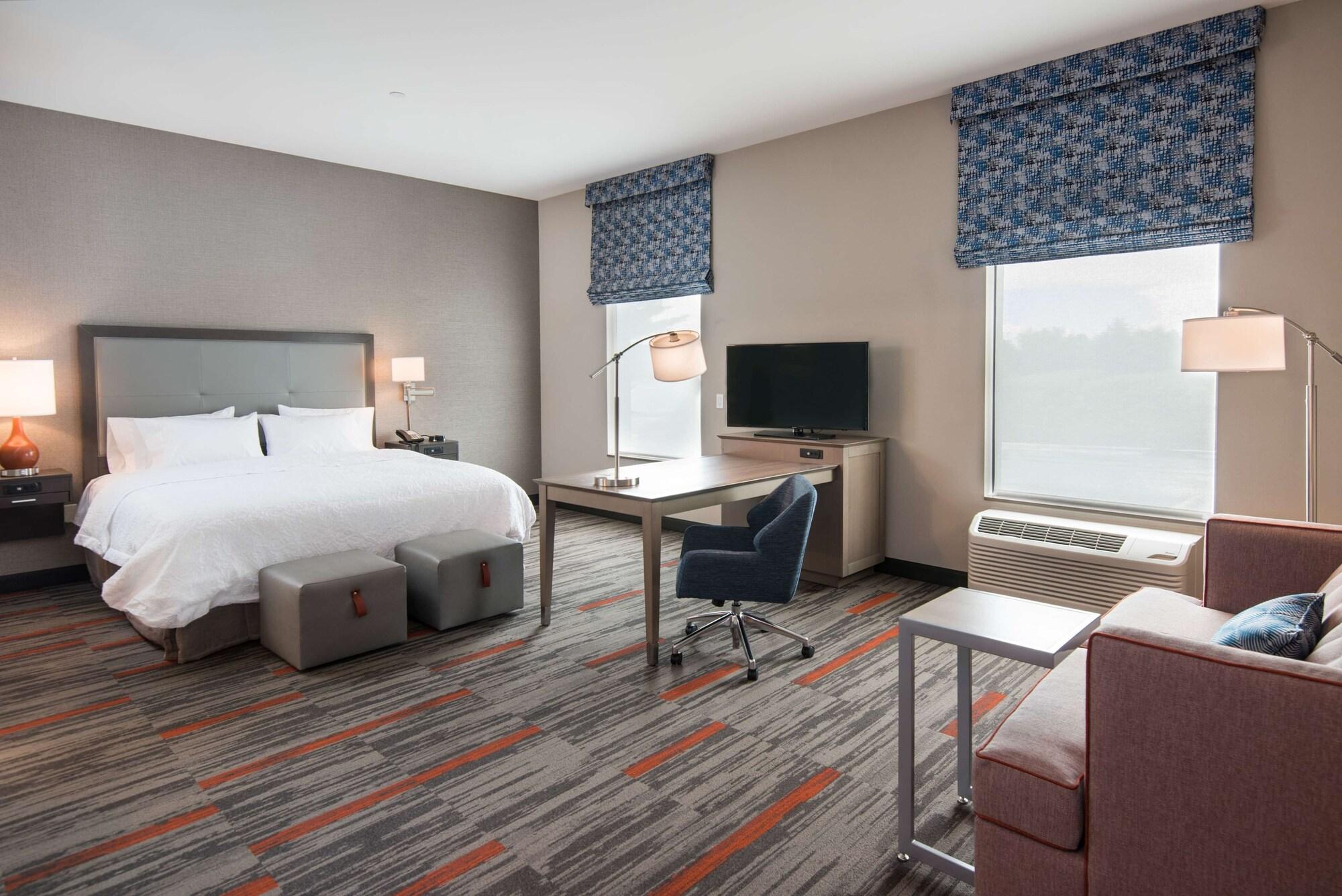 Hotel Hampton And At Wisconsin Dells Delton Lake Delton