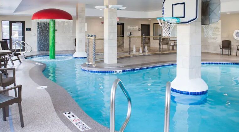 Hampton And At Wisconsin Dells Delton 3*